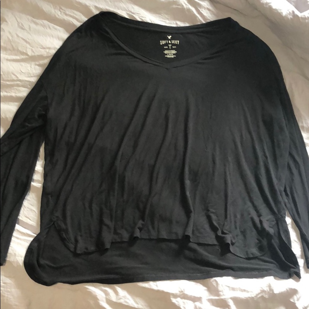 AE black long sleeve soft & sexy